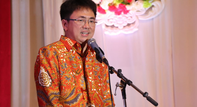 Andrei Angouw kembali Ingatkan Masyarakat Pintar Memilih dan Berdemokrasi