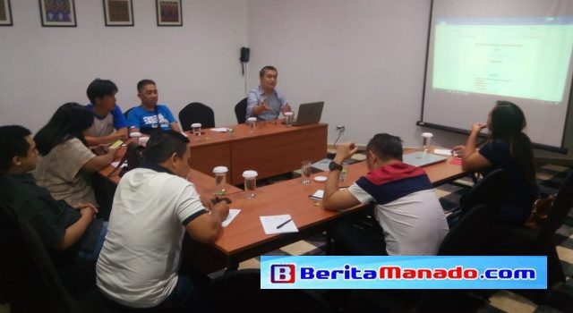 Jurnalis Berita Manado Pertajam Kemampuan Penulisan Berita