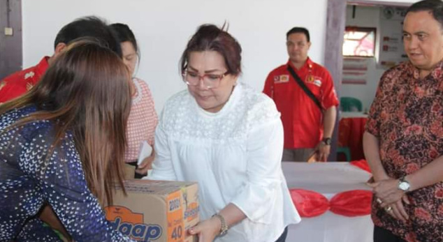 Fenny Lumanauw Wujudkan Ucapan Syukur Dengan Diakonia