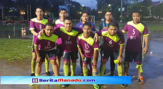 Sempat Tertinggal 2 Gol, Tim PWI Minsel Tahan Imbang Manado Post