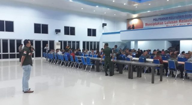 KPU Bitung "Kerahkan" Ratusan Taruna Politeknik Lipat Surat Suara Pemilu 2019 8 KPU Bitung "Kerahkan" Ratusan Taruna Politeknik Lipat Surat Suara Pemilu 2019