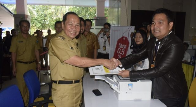 Beri Contoh Taat Pajak, Wali Kota Bitung Laporkan SPT 2018