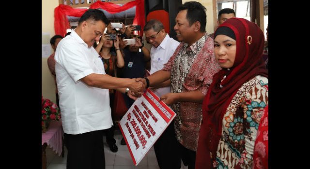 Kunjungi Sangihe, Olly Dondokambey Buktikan Keberhasilan Pembangunan Pemerintahan Presiden Jokowi 12 Kunjungi Sangihe, Olly Dondokambey Buktikan Keberhasilan Pembangunan Pemerintahan Presiden Jokowi