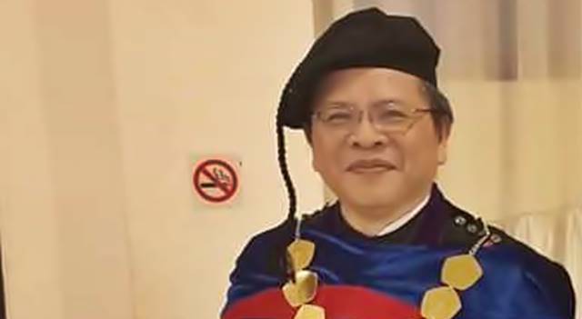 Prof Dr Mezak Arnold Ratag