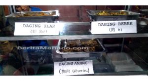 Paket Daging Ular Dengan Harga Terjangkau di Koenya-koenya Street Food Ini Laris Manis