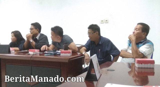 Komisi A DPRD Manado Terima Keluhan Masyarakat Mayondi 13 Komisi A DPRD Manado Terima Keluhan Masyarakat Mayondi