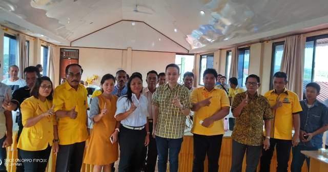 Jerry Sambuaga bersama pengurus dan para caleg Partai Golkar Kepulauan Talaud