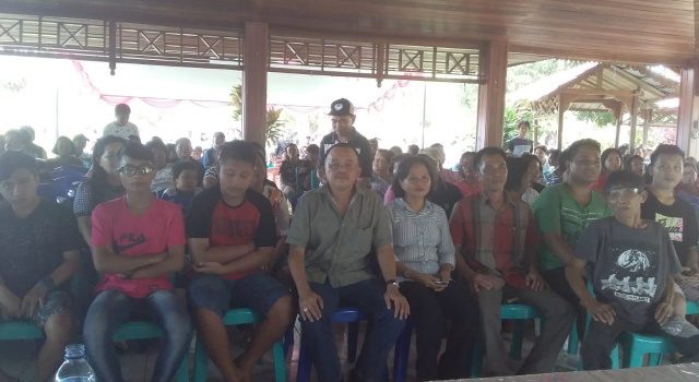 Jalani Reses Pertama 2019, Ini Aspirasi Masyarakat Kalasey kepada Wenny Lumentut 8 Jalani Reses Pertama 2019, Ini Aspirasi Masyarakat Kalasey kepada Wenny Lumentut