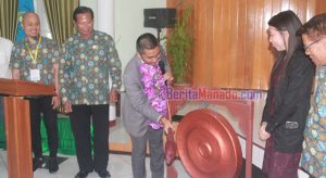 Mohammad Ali Imron Buka Seminar dan Workshop Fisioterapi di Tomohon