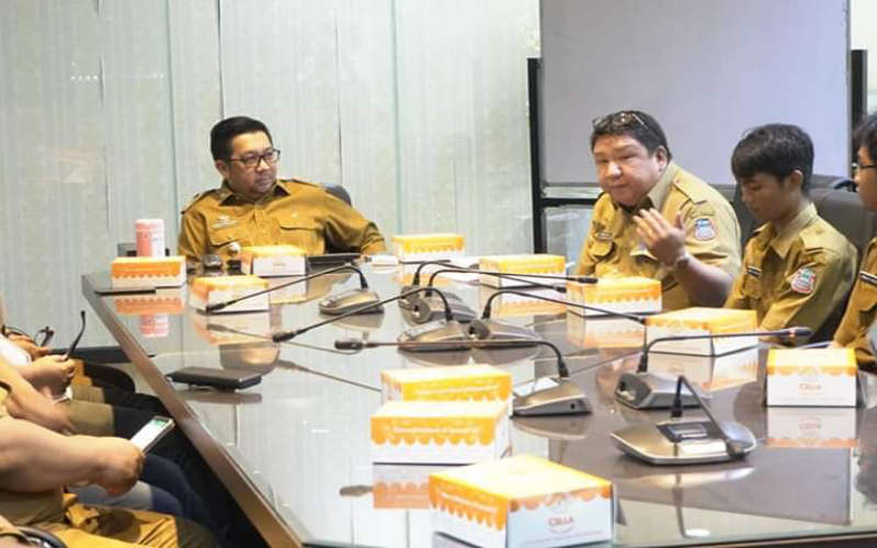 Wawali Mor Bastian Bahas Ragam Aplikasi Pelayanan Publik
