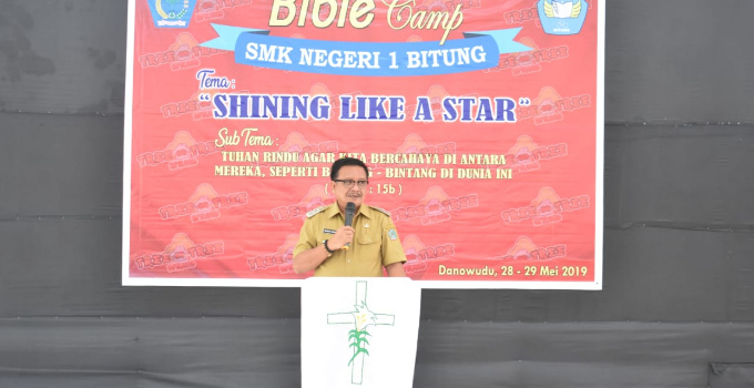 Buka Bible Camp SMK Negeri Satu Bitung, Wawali Sebut Karakter adalah Alat Ukur