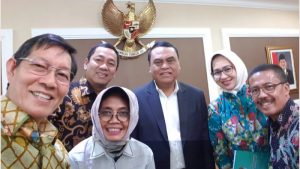 Vicky Lumentut Temui Menpan RB Untuk Rakernas APEKSI