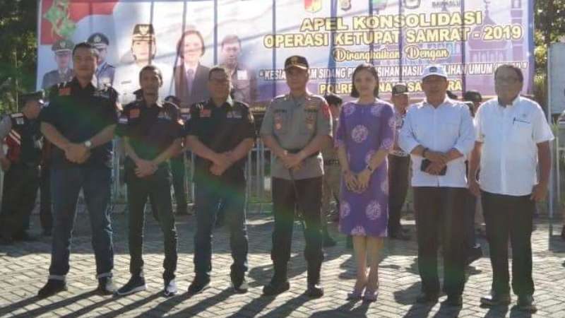 TNI-Polri Rapatkan Barisan Jelang Sidang Perselisihan Hasil Pemilu 9 TNI-Polri Rapatkan Barisan Jelang Sidang Perselisihan Hasil Pemilu