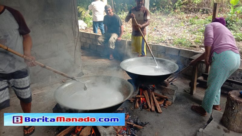 Bupati Jabes Gaghana Pantau Produksi Lana Bango di Kampung Kalekube