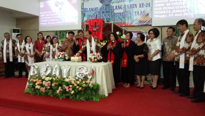 Suasana perayaan ibadah syukur di Bethesda Taas