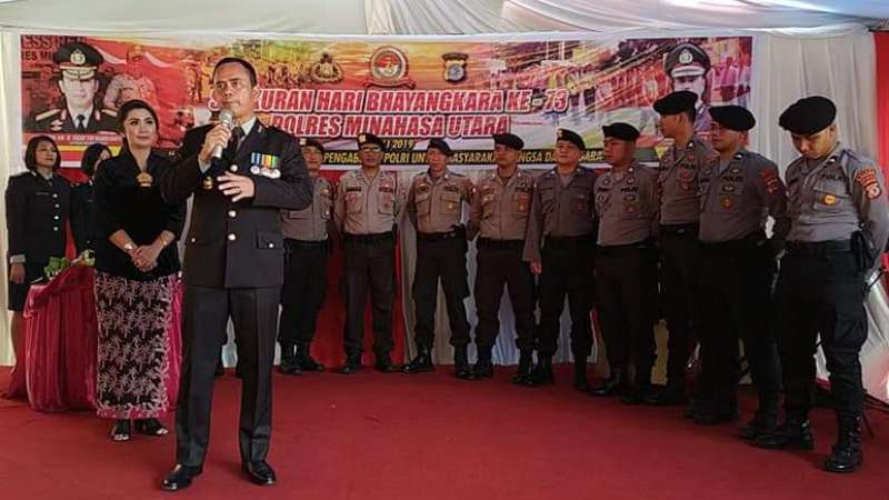 10 Anggota Polres Minut Terima Penghargaan Kapolda Sulut