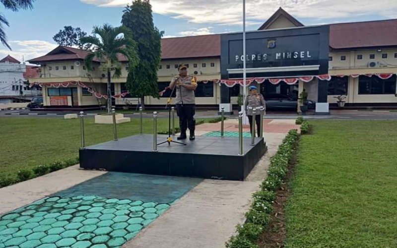 PENGUCAPAN MINSEL: Kapolres Winardi Prabowo Pimpin Apel