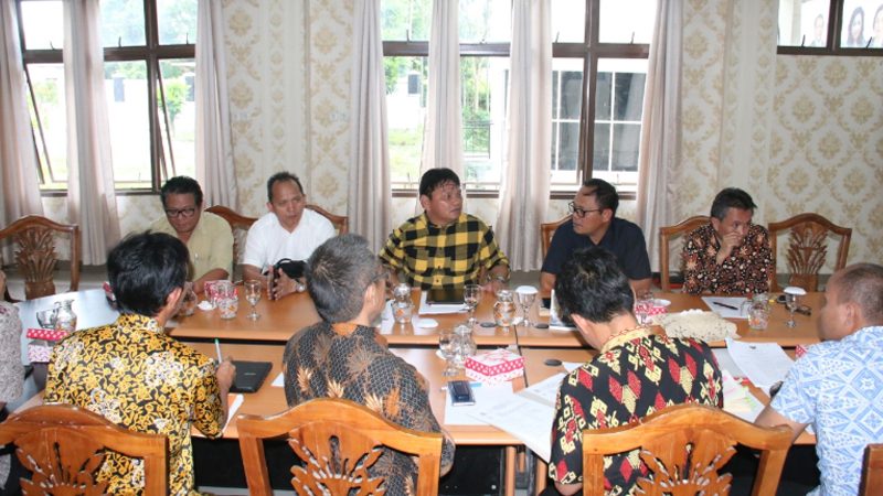 Pansus Lanjutkan Pembahasan Ranperda Penyerahan Sarana Prasaran