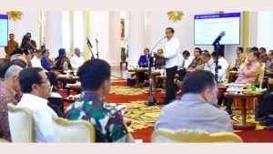 Pimpin Sidang Kabinet Paripurna, Jokowi Ungkap Kondisi Kota Manado
