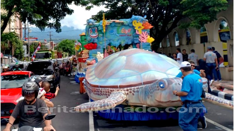 Kendaraan Hias Manado Fiesta 2019 Curi Perhatian 8 Kendaraan Hias Manado Fiesta 2019 Curi Perhatian