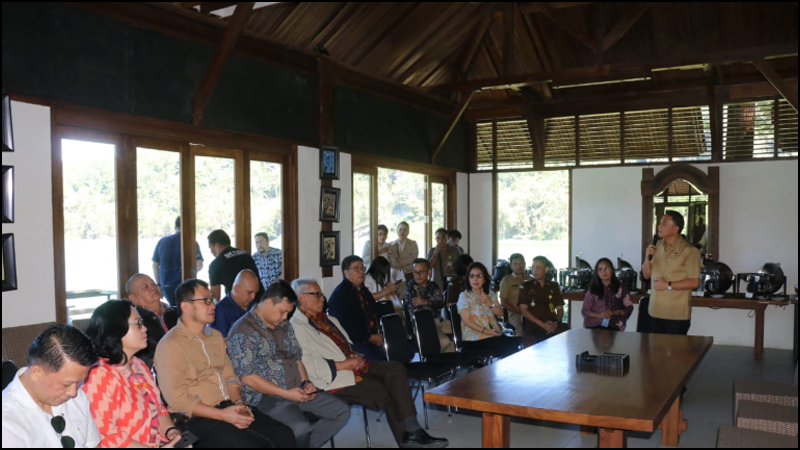 Diskusi Terbatas, Wali Kota Tomohon Apresiasi Ketua DKPP