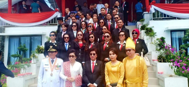 Paskibraka Keluar dari Pintu Selatan