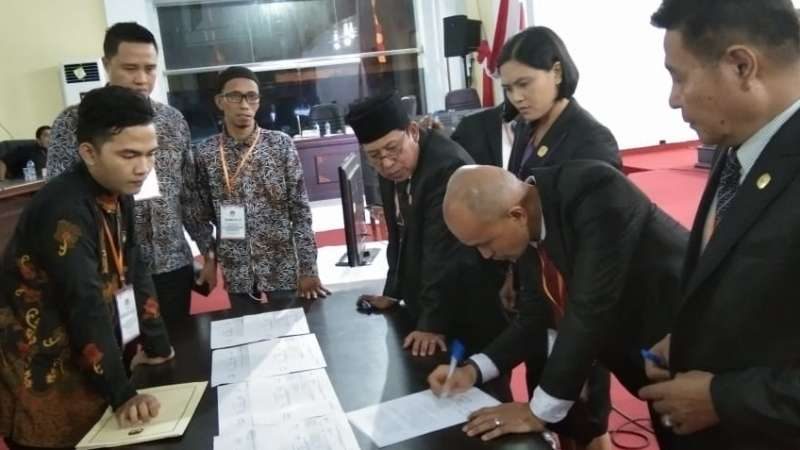 KPU Minut Tetapkan 30 Calon Terpilih Anggota DPRD 9 KPU Minut Tetapkan 30 Calon Terpilih Anggota DPRD