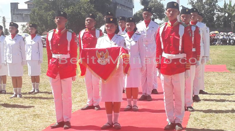 Paskibraka Langowan Raya Sukses Kibarkan Merah Putih