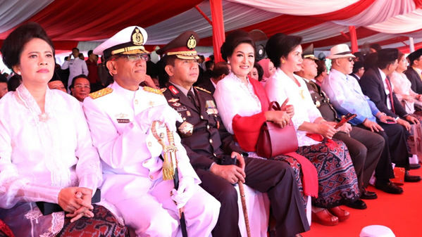 Kapolda Sulut Hadiri Peringatan Detik-detik Proklamasi di Lapangan KONI Manado