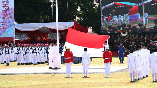 Kapolda Sulut Hadiri Peringatan Detik-detik Proklamasi di Lapangan KONI Manado