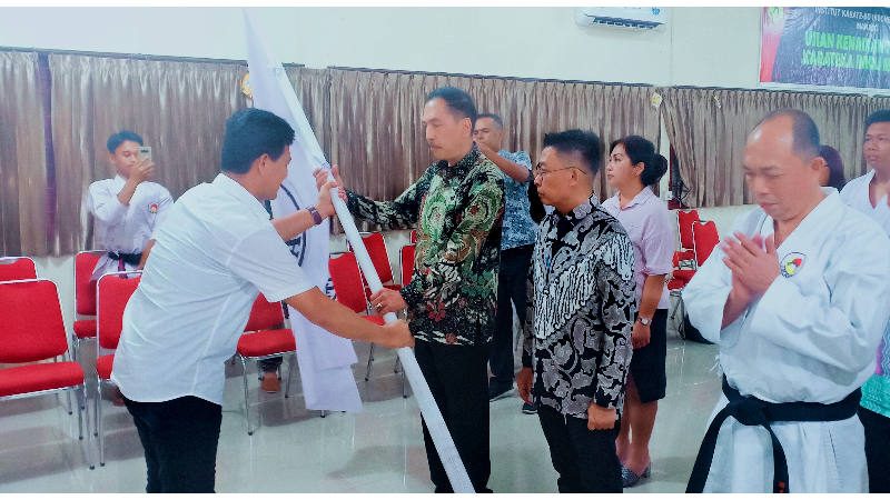 Toar Palilingan Resmi Pimpin Inkai Manado