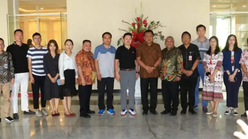 Terima Kunjungan Mr. Tan Guang, Olly Dondokambey Jalin Kerjasama dengan China Southern Airlines