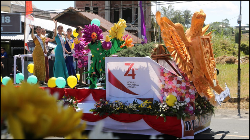 Pawai Pembangunan 2019 Gambarkan Beragam Capaian di Kota Tomohon