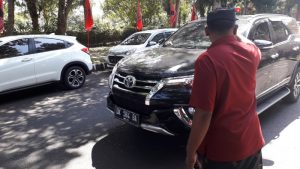 Kumpulan Orang Berbadan Kekar Ikut Amankan Kongres V PDI Perjuangan