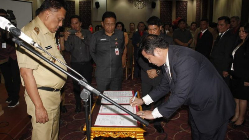 Olly Dondokambey Minta Pejabat Pemprov Sulut Contohi Abraham