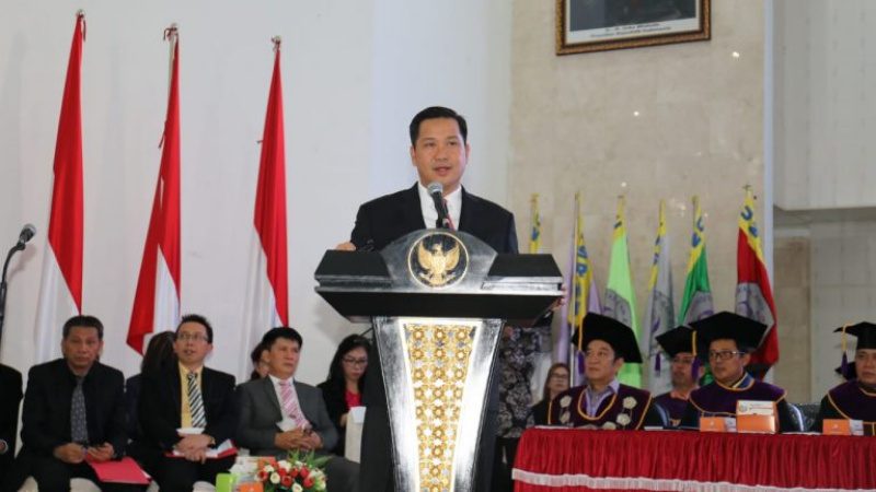 Hadiri Wisuda Unsrat, Steven Kandouw Sebut hanya 5 Persen Penduduk Indonesia Sarjana