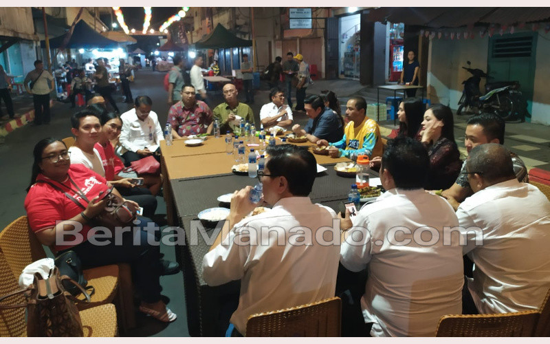 Mor Bastiaan Dampingi Menteri Pariwisata di Manado Street Food Koenya Koenya