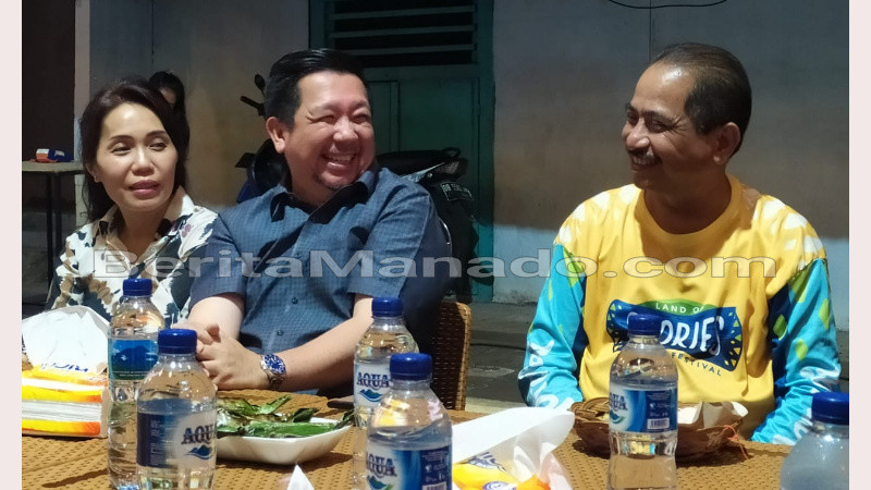 Mor Bastiaan Dampingi Menteri Pariwisata di Manado Street Food Koenya Koenya