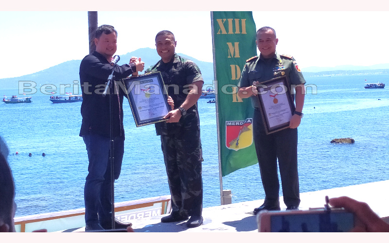 Danrem 131/Santiago Hadiahkan Momen Sejarah Dari Bawah Laut Untuk 74 Tahun Indonesia