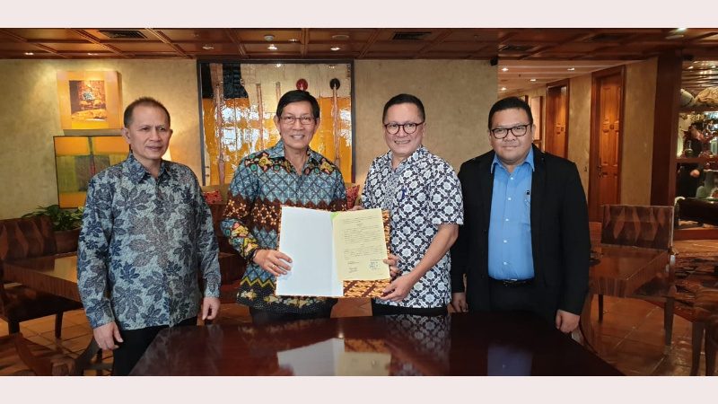 Vicky Lumentut dan Yayasan Putera Sampoerna Tandatangani MoU, Pusat Belajar Guru Segera Ada di Manado