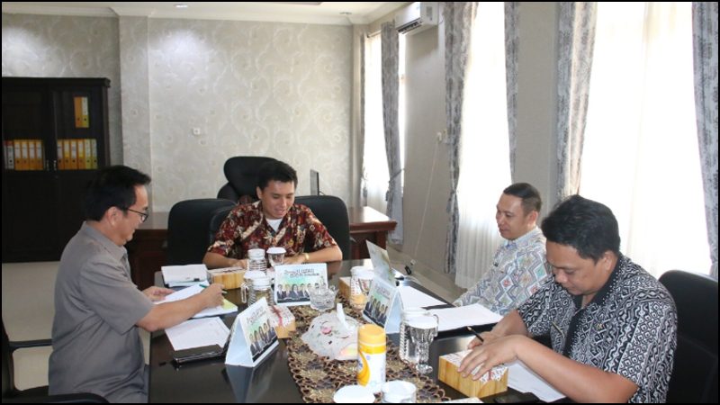 Pimpinan Sementara - Sekretariat Bahas Agenda Kegiatan DPRD Tomohon