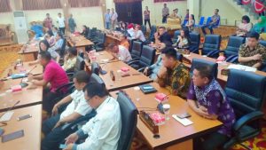 Rapat Paripurna DPRD Manado Banjir Interupsi, Syarifudin Saafa dan Hengky Kawalo Bicara
