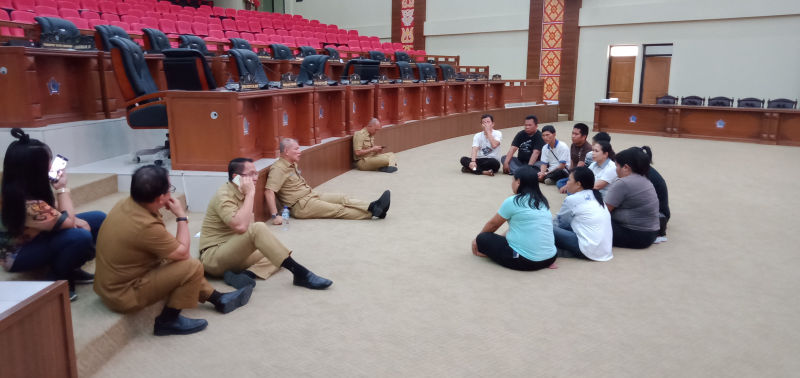 Matangkan Persiapan Pelantikan Anggota DPRD Sulut Periode 2019-2024, Sekwan Sulut Beri Wejangan Ini kepada Semua Staf