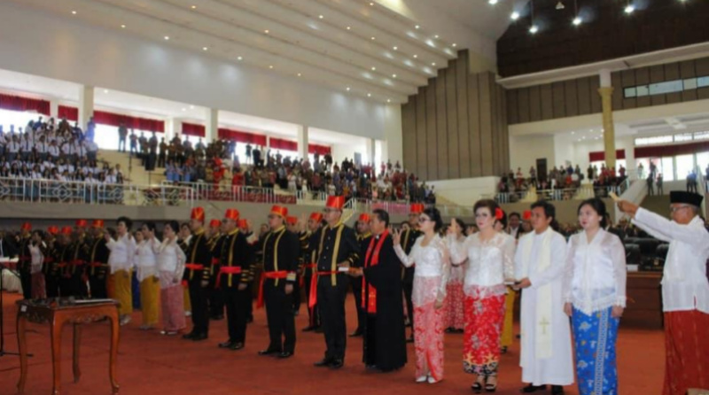 35 Anggota DPRD Minahasa Dilantik