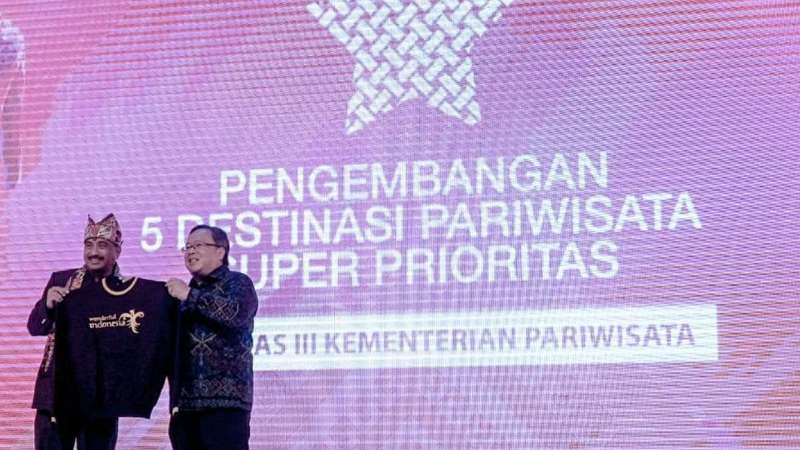 Pembangunan 31,5 Km Jalan Bandara-Likupang Tunjang KEK Pariwisata
