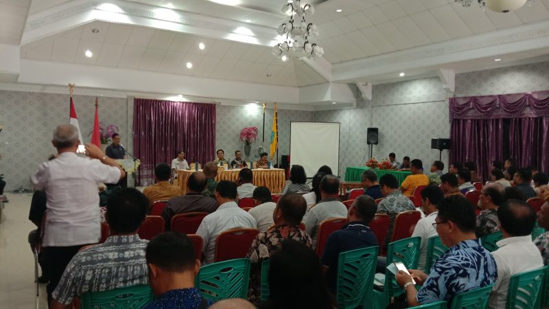 Mangkir Saat Raker, Bupati Jabes Gaghana Berang