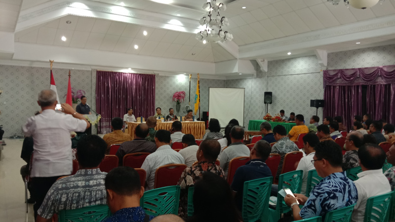 Mangkir Saat Raker, Bupati Jabes Gaghana Berang