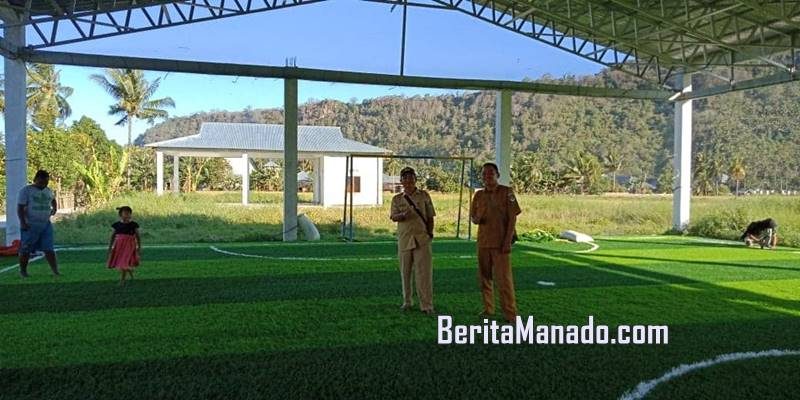 Buyat Selatan Bangun Lapangan Futsal Sintesis 8 lapangan futsal berbahan rumput sintetis