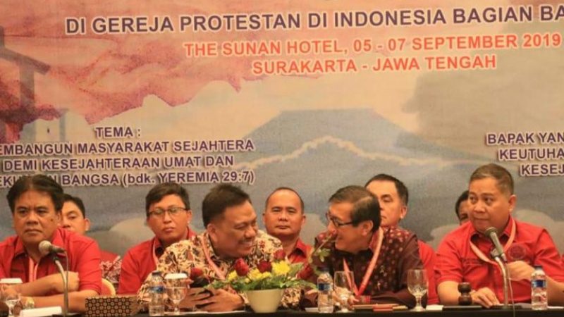 Dipimpin Olly Dondokambey, Konas XIII FK PKB PGI Dibuka Presiden Jokowi 9 Dipimpin Olly Dondokambey, Konas XIII FK PKB PGI Dibuka Presiden Jokowi