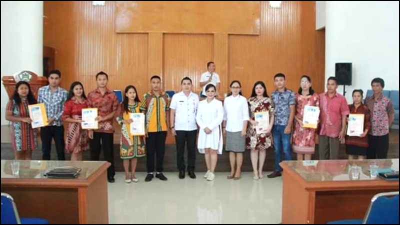 Syerly Jadi Pencatat Perkawinan Enam Pasang Pengantin